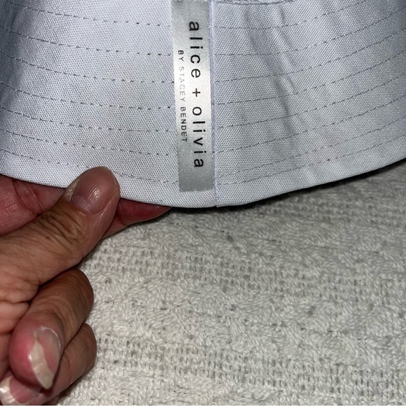 Alice + Olivia Reversible Daisy Print Bucket Hat - Picture 10 of 13